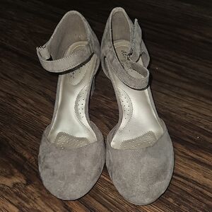 Dexflex Comfort Taupe Suede Heels, Size 8
